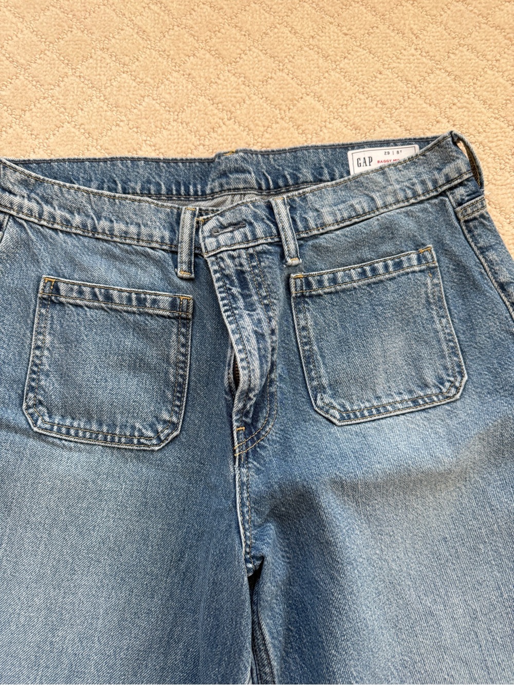 GAP baggy mid rise jean, size 29 (Tall) - Picture 2 of 5